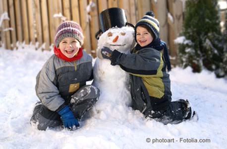 Kinder im Schnee